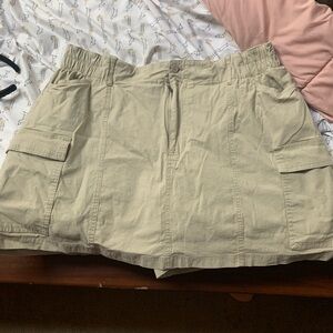 Ava & Viv Beige Cargo Skort with Elastic Waist